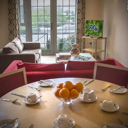 Innisfallen فندق 4*