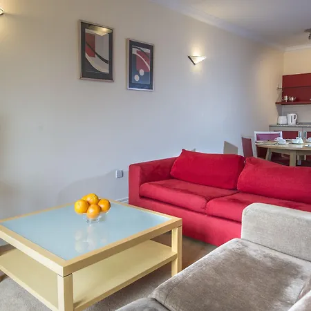 فندق Innisfallen 4*