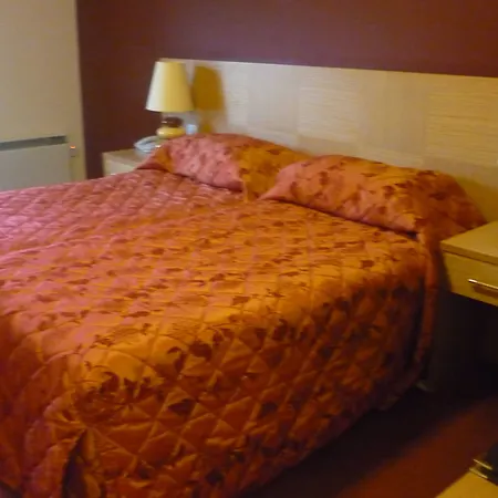 Innisfallen فندق 4*