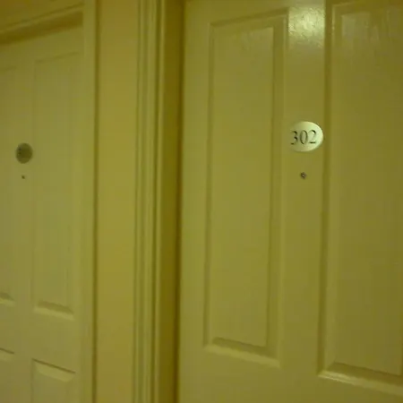 فندق Innisfallen 4*