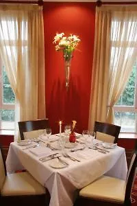 Innisfallen فندق