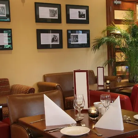 Innisfallen Hotel 4*