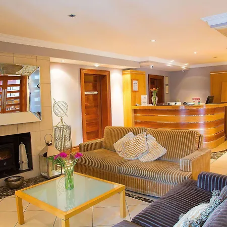 Innisfallen فندق