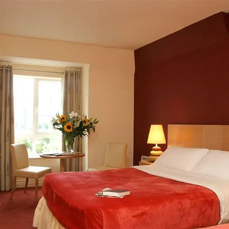 فندق Innisfallen Fossa