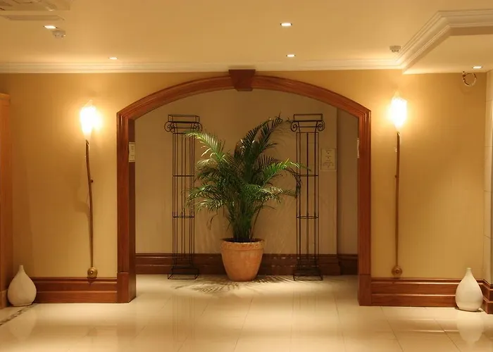 Innisfallen 酒店 4*